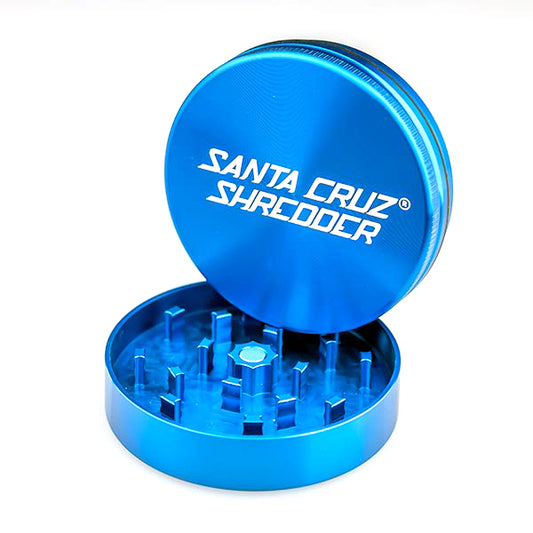 A look inside the Blue Large 2 Piece grinder.